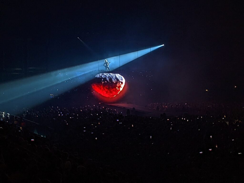 Queen a Budapest, il concerto oltre la Cortina di ferro torna in 4K