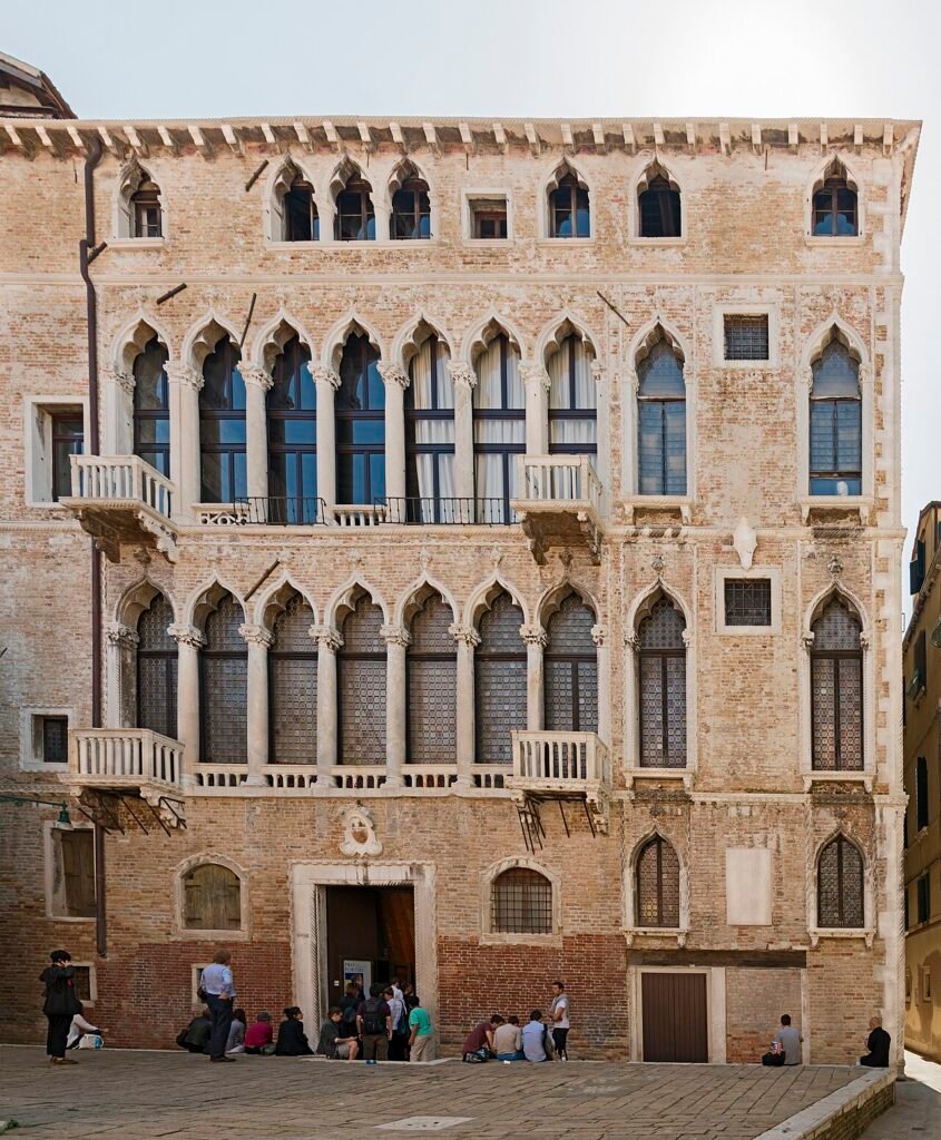 Fortuny, il segreto delle pieghe che nessuno ha mai svelato