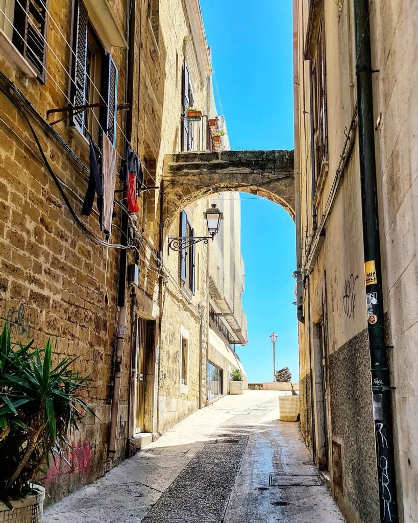 Ruvida fuori, accogliente dentro: l’orecchietta come ritratto della Puglia