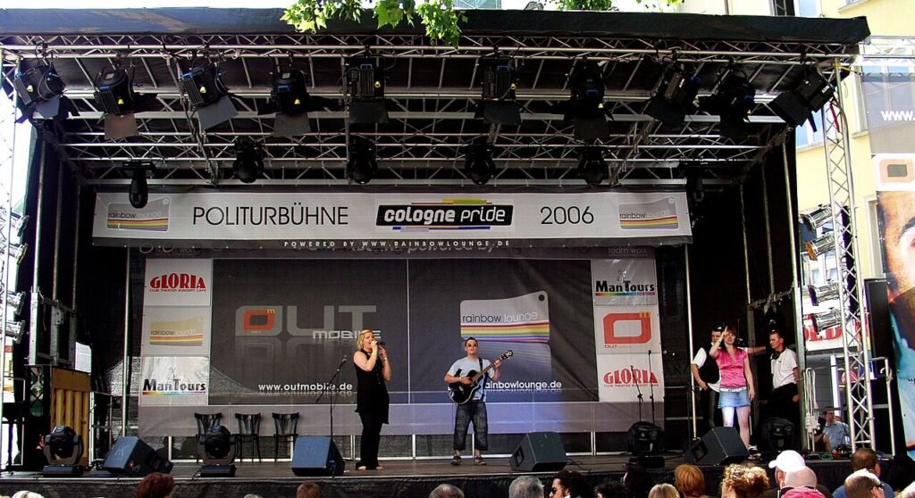 Festival accessibili non vuol dire solo rampe: le barriere invisibili della cultura