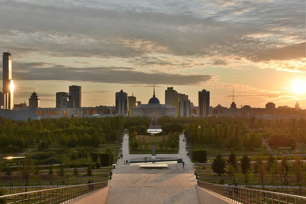 Astana, le religioni firmano tre testi su intelligenza artificiale, clima e bambini malati