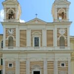 Papa Leone XIV migliora dopo l’intervento al polmone. La Santa Sede: «L’Angelus ci sarà»