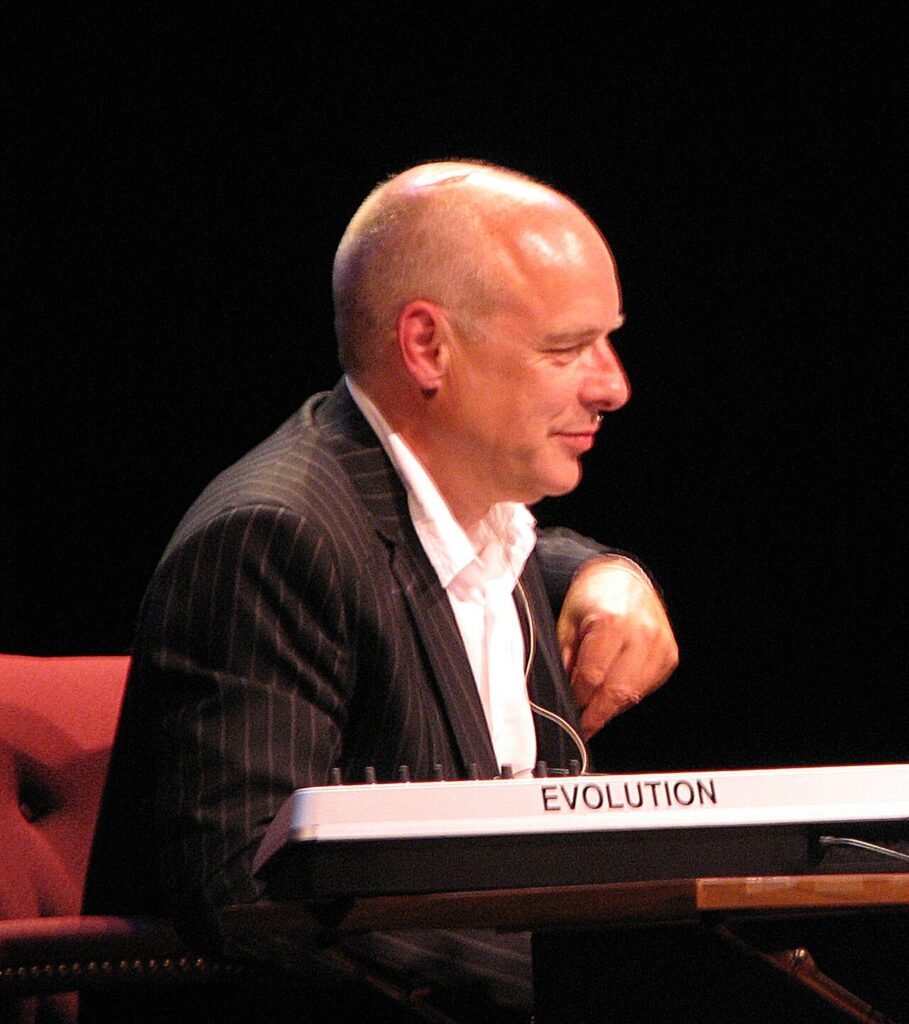 Brian Eno a Parma: luci che cambiano senza farsi vedere e uccelli che non esistono