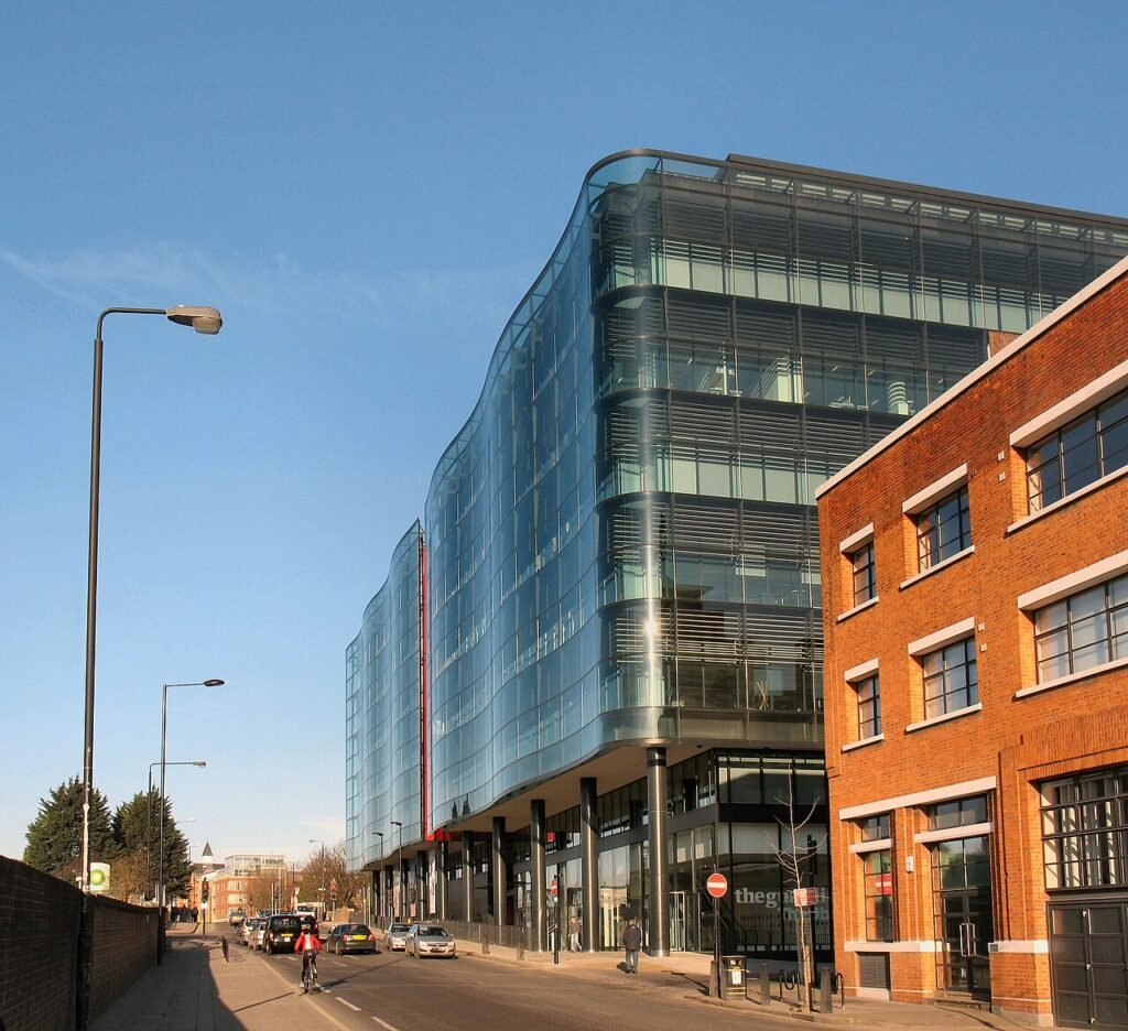 Il Guardian scommette sul giornalismo multimediale: quaranta posti con apprendistato