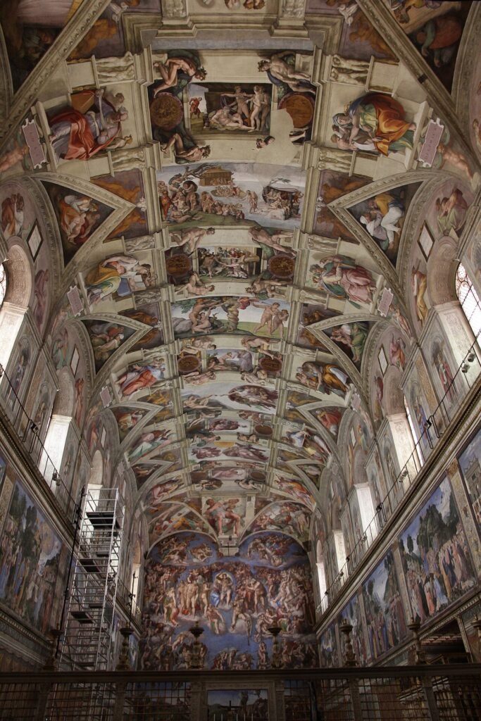 Michelangelo da attaccare: gli Artonauti portano la Cappella Sistina in un album di figurine