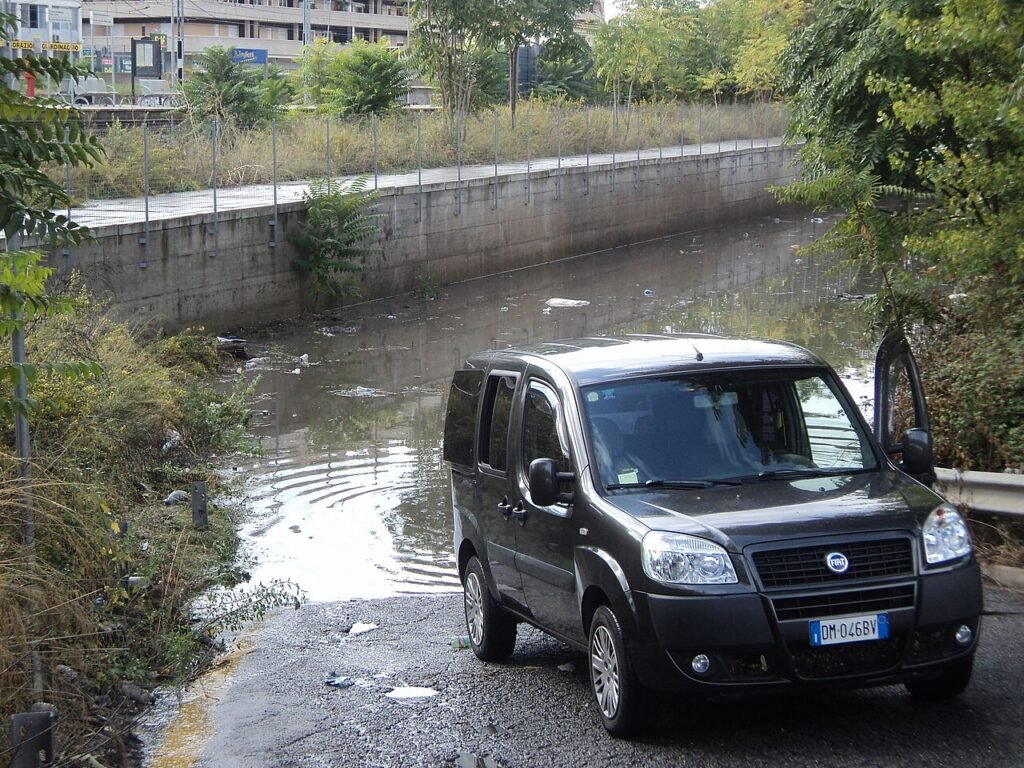 Prima perturbazione d’autunno: piogge fino a sabato, venerdì allerta arancione in Lazio e Campania